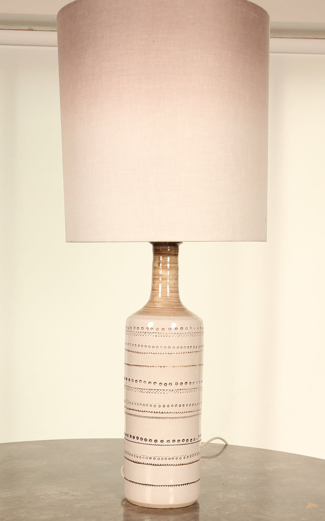 A tall Bitossi ceramic lamp and shade, Italian (1960s)