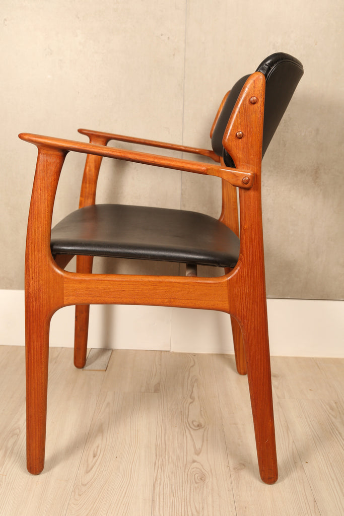 Set of 6 dining chairs by Erik Buch for OD Møbler (19760s) Denmark
