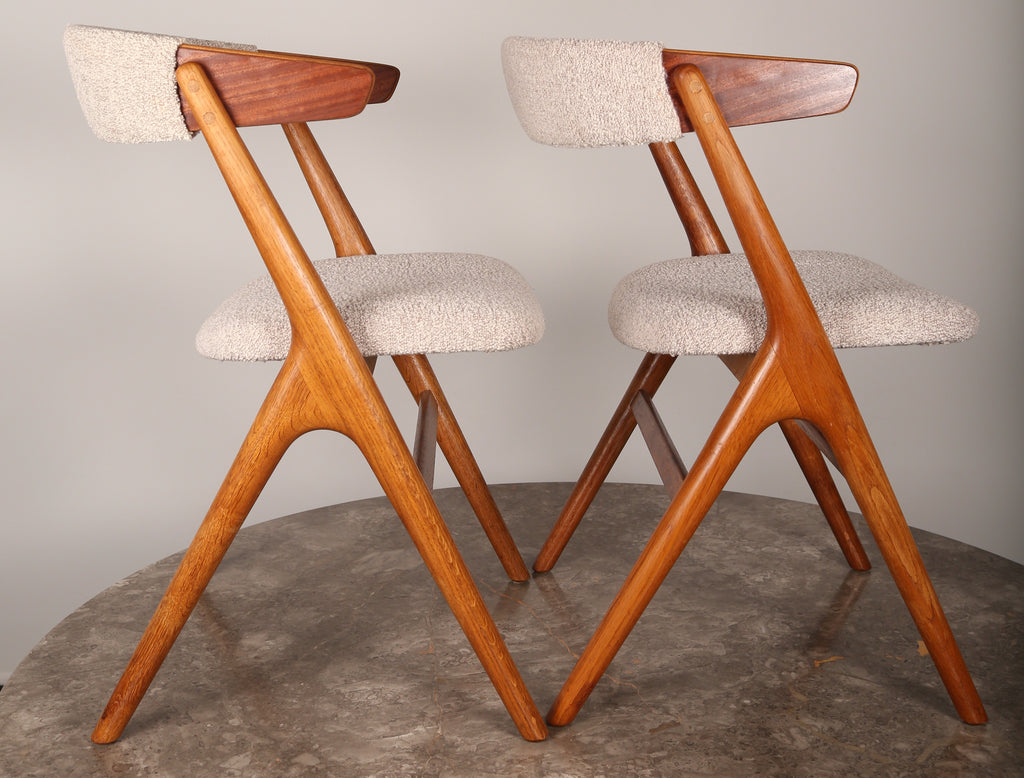 A Pair of Sibast No. 9 dining chairs (1950s)