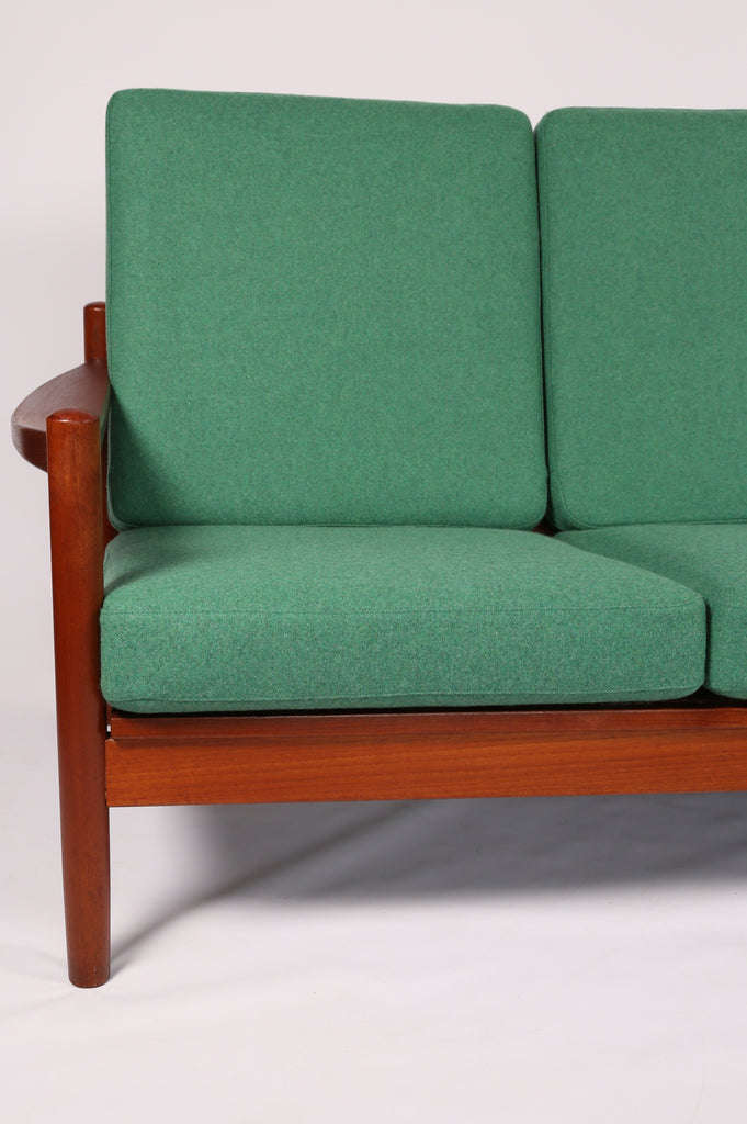 Danish 3 seat sofa refurbished and reupholstered in wool (1960s)