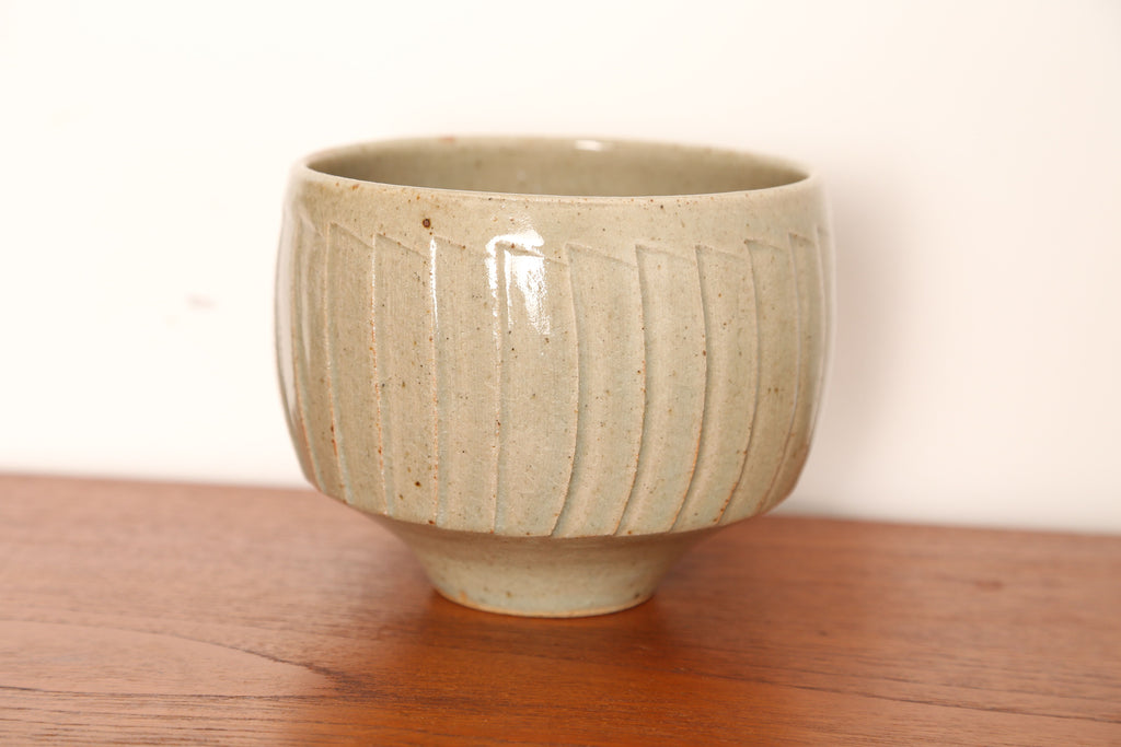 Super lowerdown pottery fluted bowl by David Leech